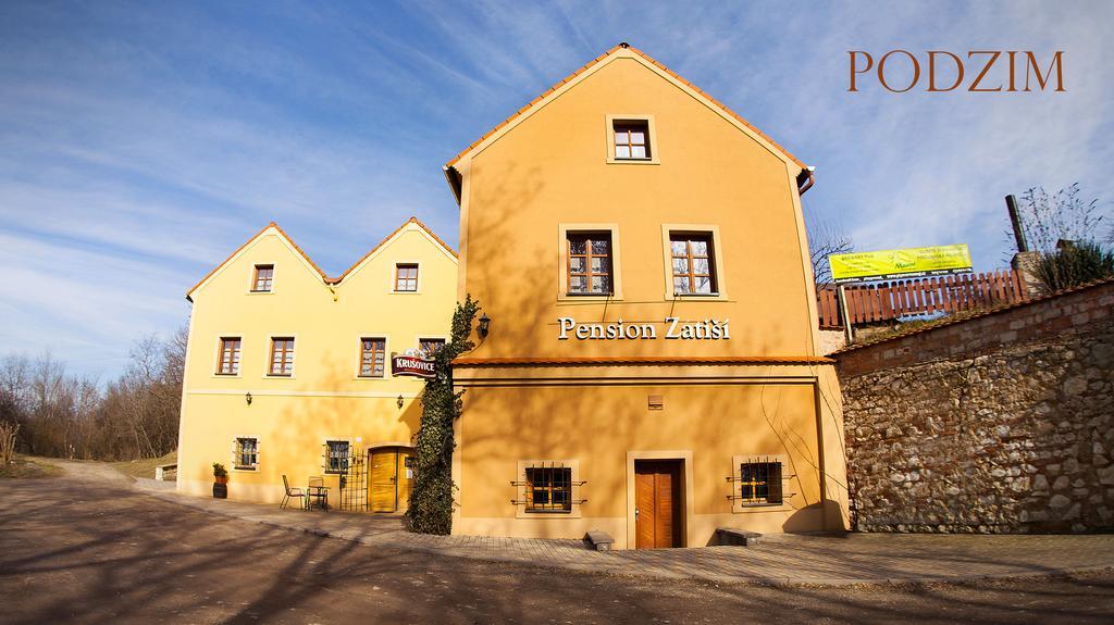 Hotel Penzion Zatisi Mikulov Exterior foto